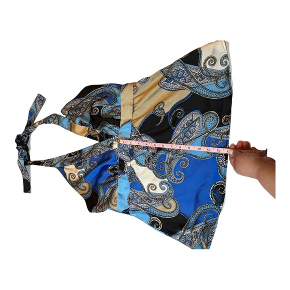 Attention halter top paisley print. - Picture 3 of 12